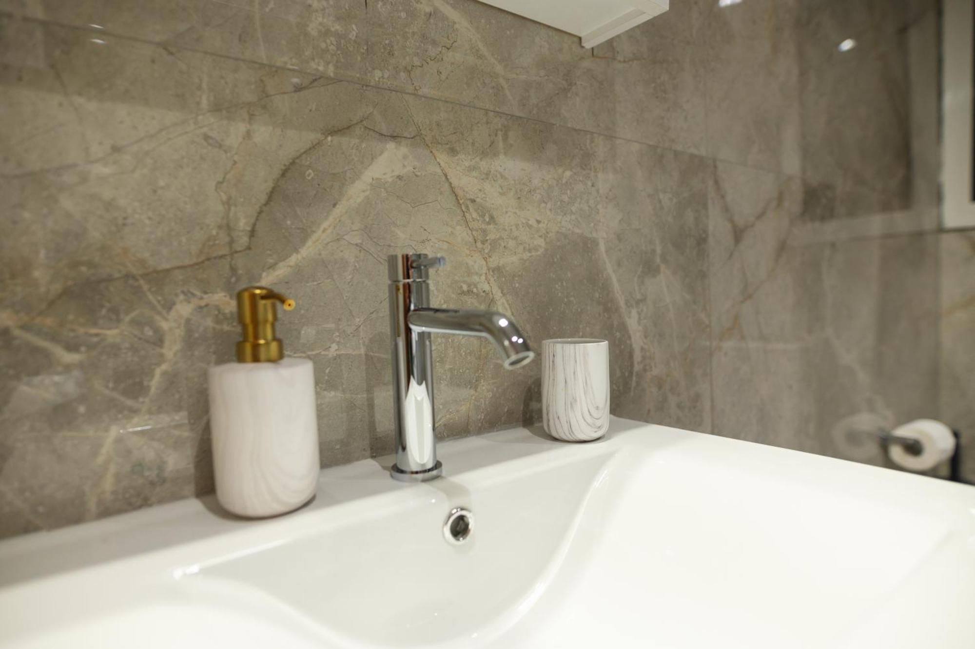 Ancient Forest Suite By Heeaven'S Hall Luxury Suites Alexandroupolis Buitenkant foto